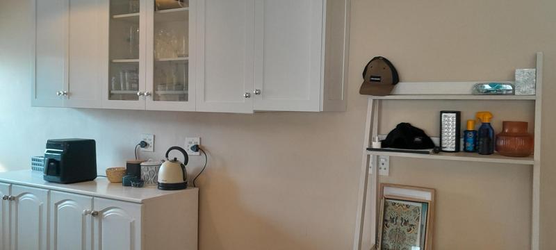 To Let 1 Bedroom Property for Rent in Newlands Western Cape